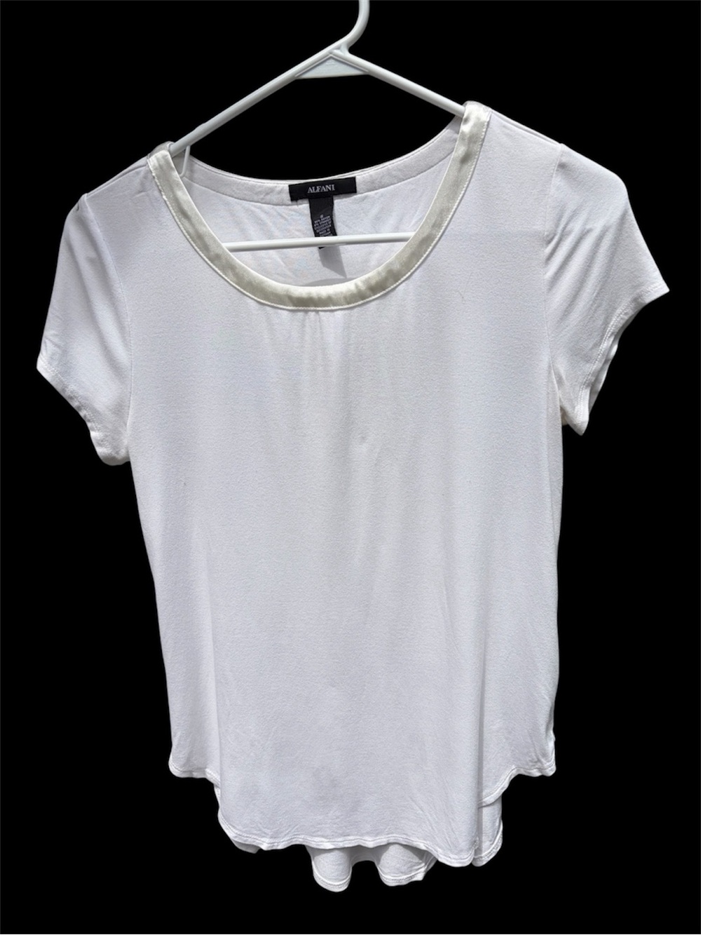 Alfani White Short Sleeve Scoop Neck Top